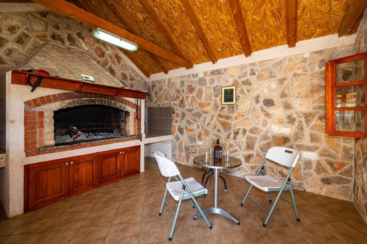 Villa Tome Donje Rastane Exteriér fotografie